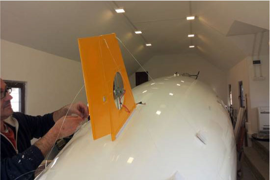 10-m-rc-blimp-back-reverse-motor-fin-detail